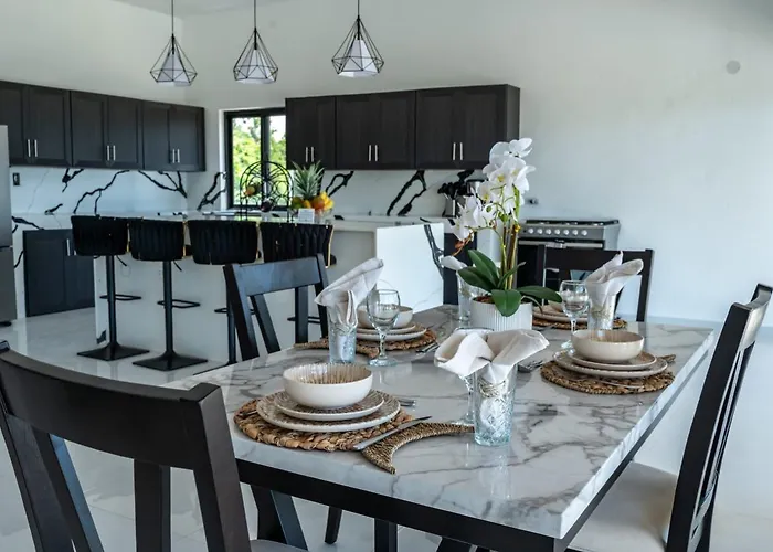 Emotions By Ironshore Ltd Maison d'hôtes *
